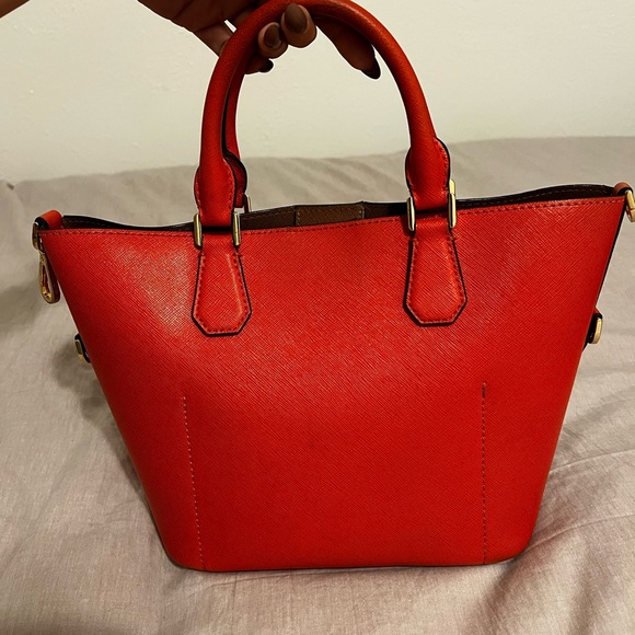 Michael Kors Greenwich Handbag - Picture 2 of 4